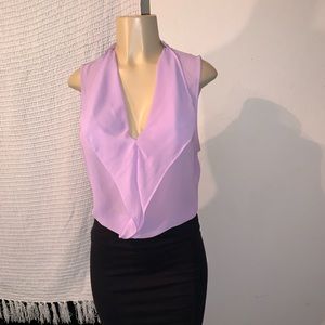 Fashionable Sleeveless Top
